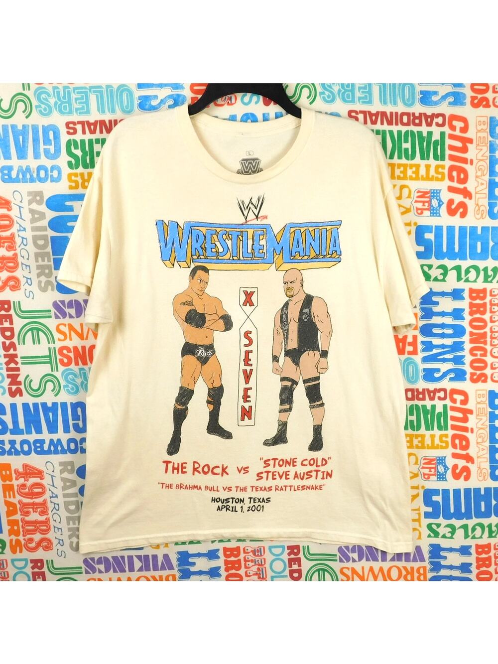 WWE Legends Wrestlemania X Seven Rock Vs Stone Cold Cartoon Graphic Tee Size L